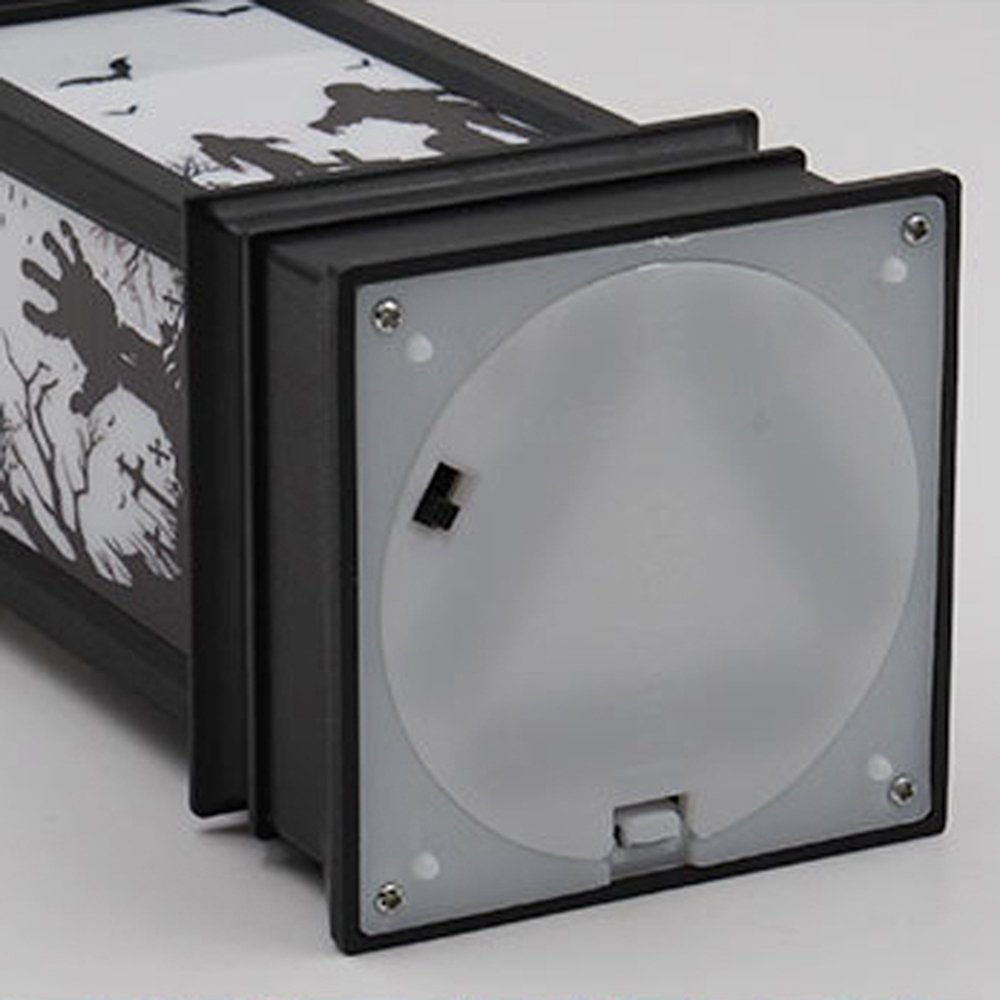 
	Battery Powered Hanging Lantern Holiday Light Pumpkin Flame Lamp for Home Halloween Decor DC4.5V