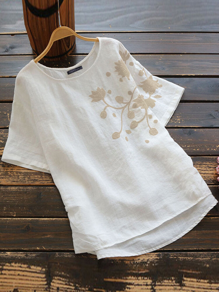 
	Embroidery Flowers Short Sleeve Plus Size T-shirt