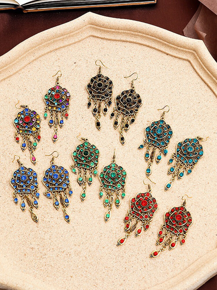 
	Vintage Hollow Flower Tassel Pendant Earrings