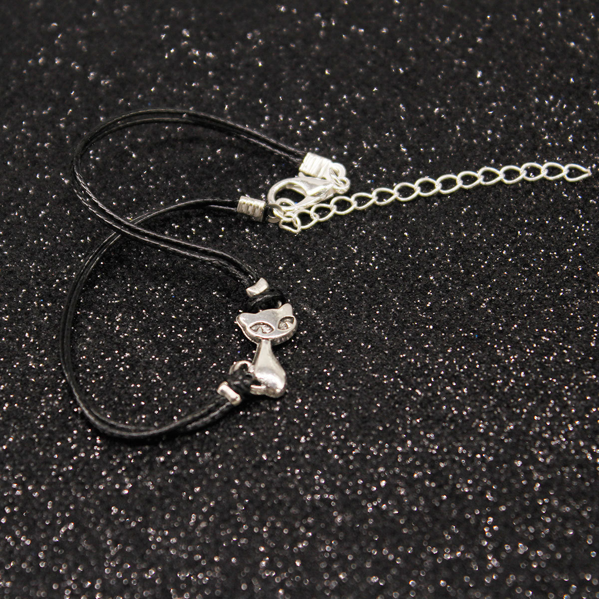 
	Trendy Geometric Animal Pendant Bracelet Alloy Cat Leather Bracelet Chic Jewelry